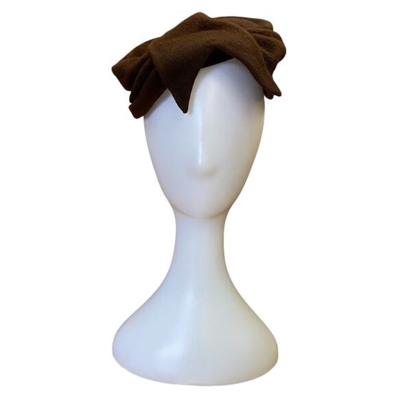1940s Jeanne Tete Brown Wool Felt Perch Hat – Sculptural Tilt Style main image 6